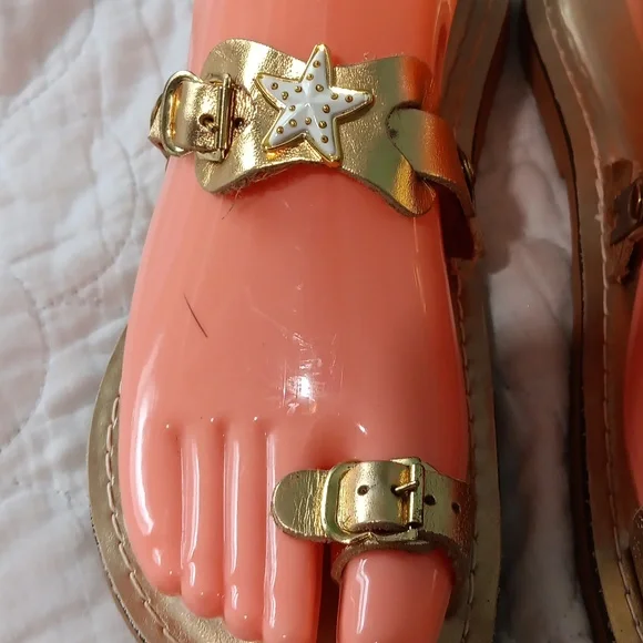 KINO - Picture 3 of 9